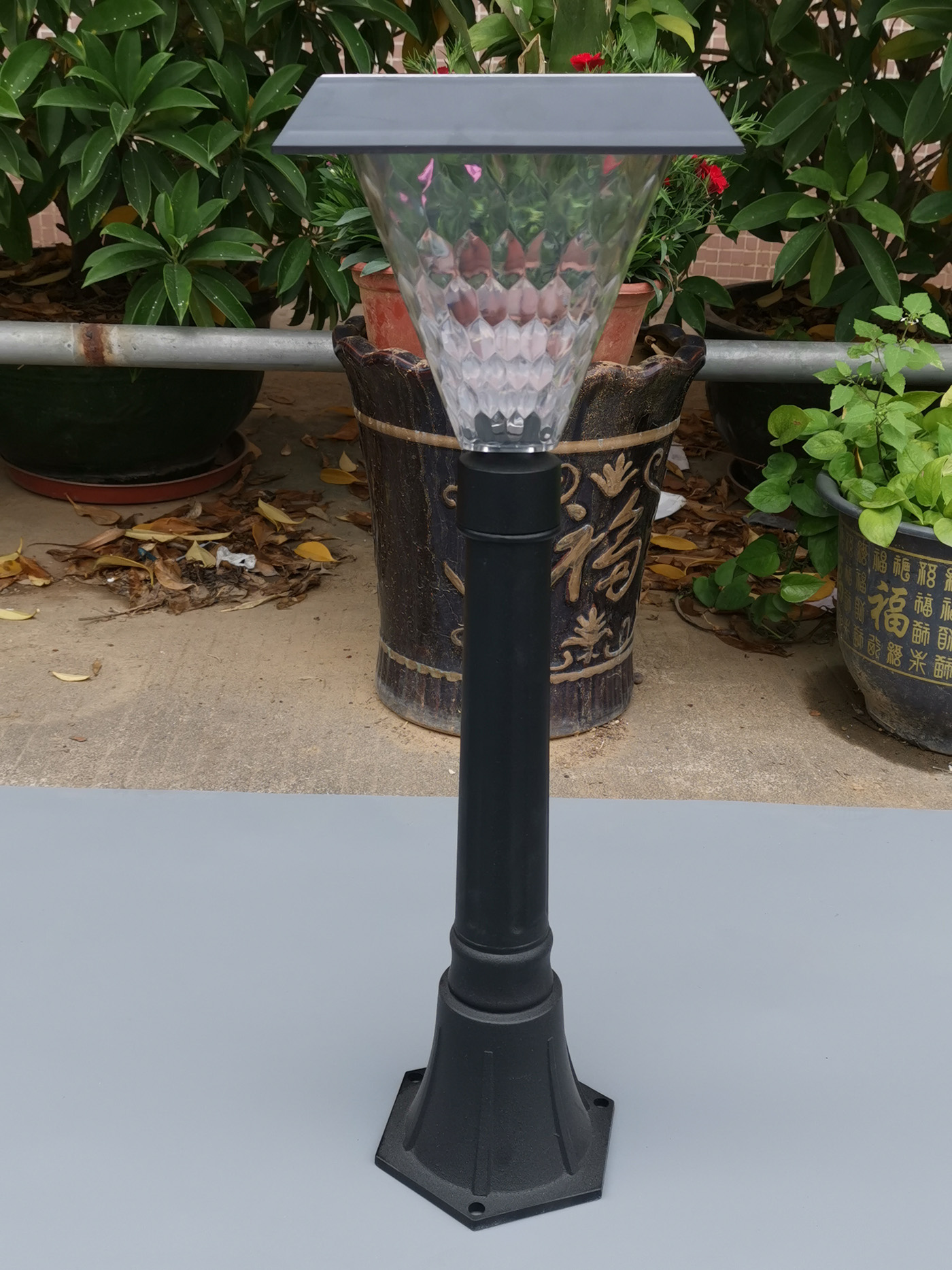 圆角斜四方罩-欧杆草坪灯  定制